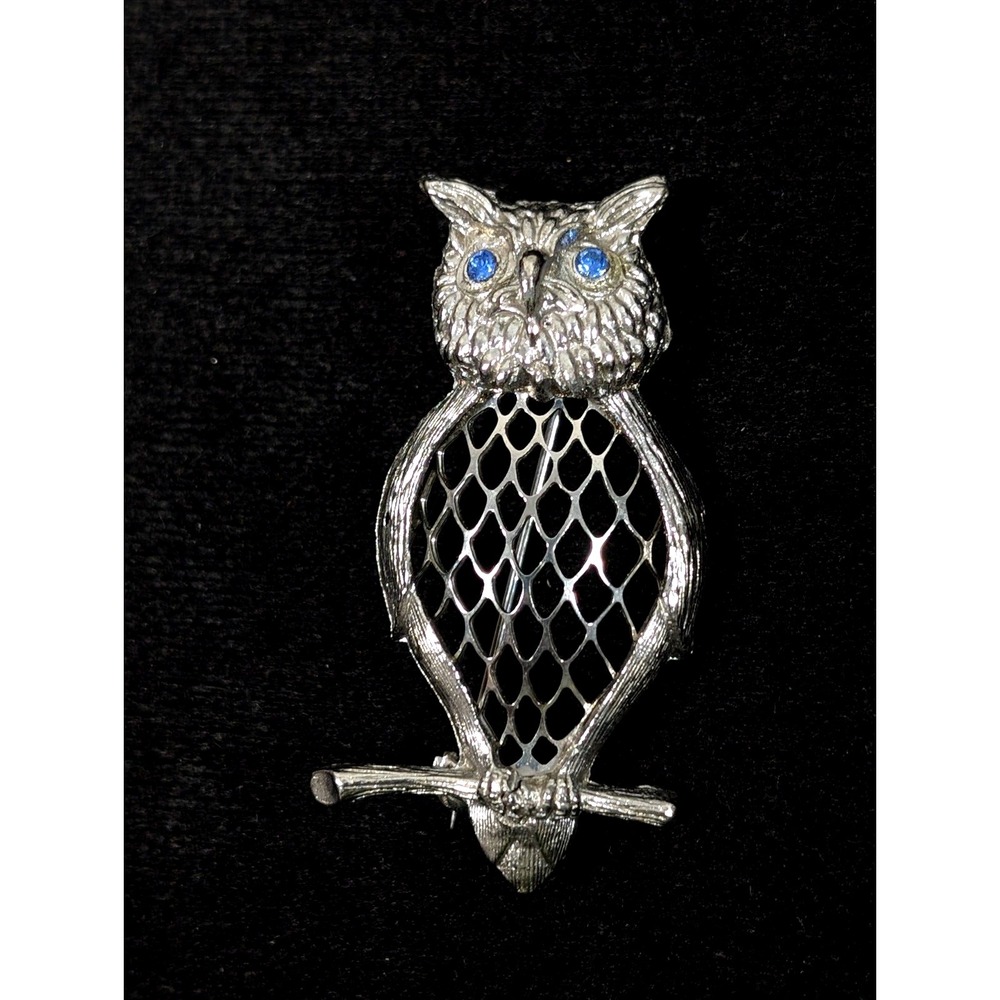 Vintage Silver Tone Open‎ Metal Work Owl Blue Rhinestone Eye Brooch Pin